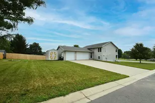 101 6th Ave N E, Elgin, MN 55932 - Photo 1