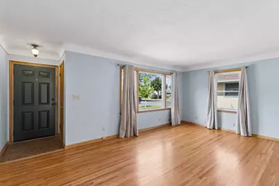 1554 Chamber Street, Saint Paul, MN 55106 - Photo 2