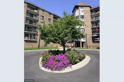 2601 Kenzie Terrace #228, Saint Anthony, MN 55418 - Photo 2