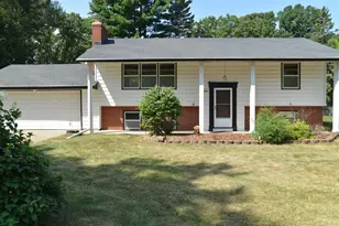 2226 Pleasant View Dr, New Brighton, MN 55112 - Photo 2