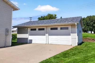 1910 3rd Avenue NE, Stewartville, MN 55976 - Photo 24