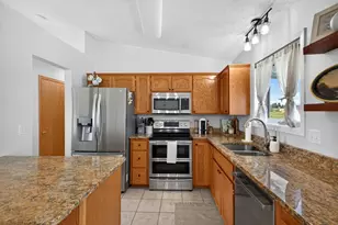 1910 3rd Ave NE, Stewartville, MN 55976 - Photo 8