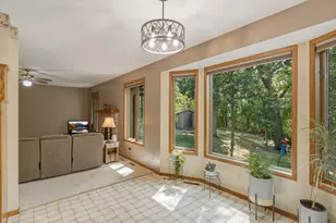 6973 4th St Cir N, Oakdale, MN 55128 - Photo 18