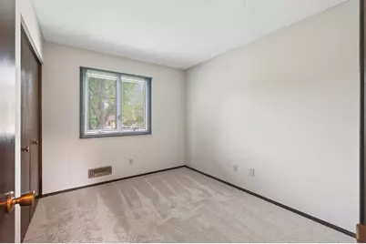 8305 69th Street S, Cottage Grove, MN 55016 - Photo 12