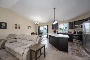 818 Rose Ct, Somerset, WI 54025 - Photo 10