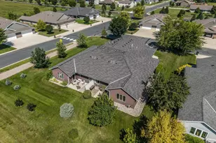204 Ottawa Ave SE, Hutchinson, MN 55350 - Photo 26