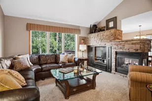 2221 White Pine Ct, Hudson, WI 54016 - Photo 10