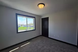 510 7th St NW, New Richland, MN 56072 - Photo 16
