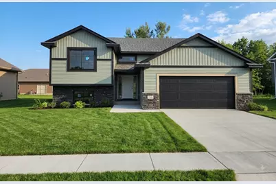 718 Margaret Avenue NE, Isanti, MN 55040 - Photo 1