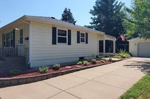 1696 Conway St, Saint Paul, MN 55106 - Photo 2