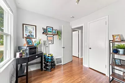 5243 Bryant Avenue N, Minneapolis, MN 55430 - Photo 8