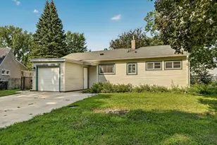 1402 Damon Ct SE, Rochester, MN 55904 - Photo 2