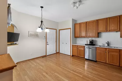 2703 Village Drive, Faribault, MN 55021 - Photo 8