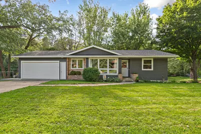 1910 Linn Drive, Owatonna, MN 55060 - Photo 2