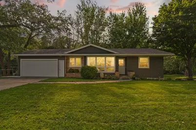 1910 Linn Drive, Owatonna, MN 55060 - Photo 4