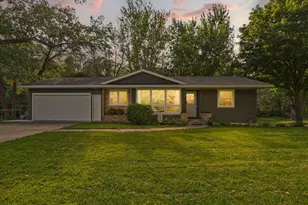 1910 Linn Dr, Owatonna, MN 55060 - Photo 4