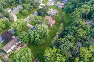 1910 Linn Dr, Owatonna, MN 55060 - Photo 50