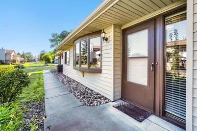 3743 Goodwin Avenue N, Oakdale, MN 55128 - Photo 2