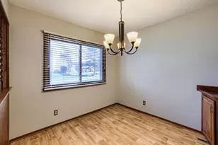 3743 Goodwin Ave N, Oakdale, MN 55128 - Photo 10