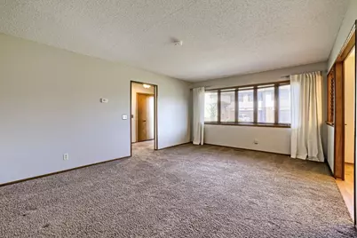3743 Goodwin Avenue N, Oakdale, MN 55128 - Photo 8