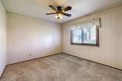 3743 Goodwin Avenue N, Oakdale, MN 55128 - Photo 22
