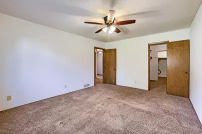 3743 Goodwin Avenue N, Oakdale, MN 55128 - Photo 18