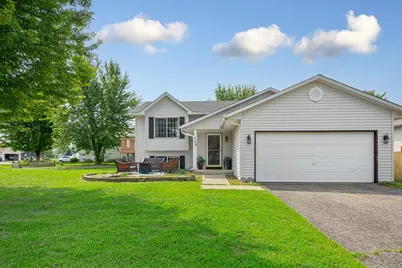 729 Heritage Lane, Belle Plaine, MN 56011 - Photo 2