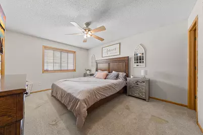 729 Heritage Lane, Belle Plaine, MN 56011 - Photo 18