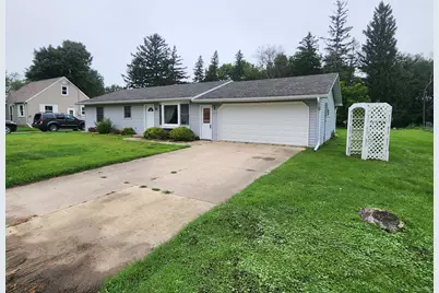 217 Lowell Street E, Le Roy, MN 55951 - Photo 24