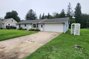 217 Lowell Street E, Le Roy, MN 55951 - Photo 24