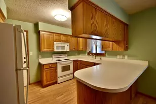 801 Maywood Dr, Saint Cloud, MN 56303 - Photo 4