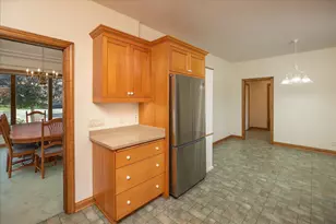 2810 Sunset Ln NE, Rochester, MN 55906 - Photo 16