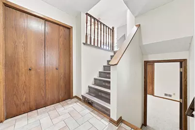 8106 Vincent Avenue N, Brooklyn Park, MN 55444 - Photo 2