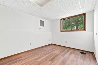 8106 Vincent Avenue N, Brooklyn Park, MN 55444 - Photo 22