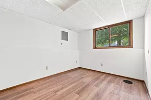 8106 Vincent Ave N, Brooklyn Park, MN 55444 - Photo 22