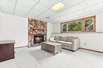 8106 Vincent Avenue N, Brooklyn Park, MN 55444 - Photo 30