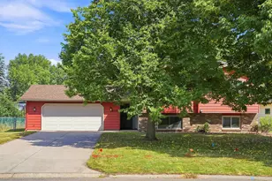 8106 Vincent Ave N, Brooklyn Park, MN 55444 - Photo 42