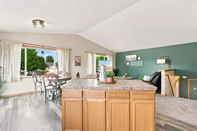 926 Steamboat Lane, Montrose, MN 55363 - Photo 6