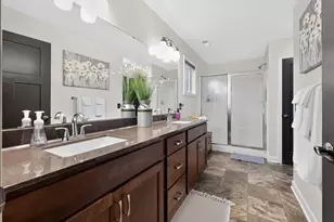 8789 Upper 7th Pl, Lake Elmo, MN 55042 - Photo 22