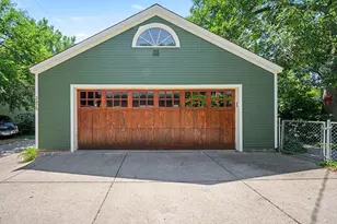 2425 Bryant Ave S, Minneapolis, MN 55405 - Photo 8