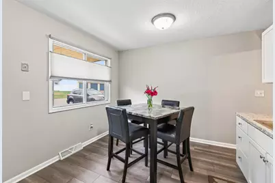 459 S Mailand Court, Maplewood, MN 55119 - Photo 10