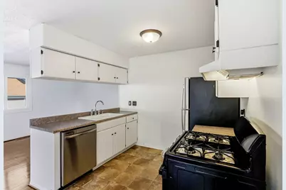 2700 Shenandoah Lane N, Plymouth, MN 55447 - Photo 8