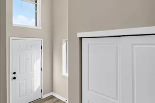 25860 Emerson Ct, Wyoming, MN 55092 - Photo 2