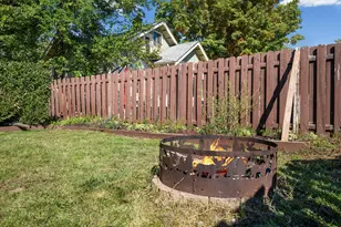 2022 22nd Ave NE, Minneapolis, MN 55418 - Photo 54