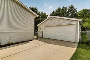 4150 Valley Dr NW, Rochester, MN 55901 - Photo 2