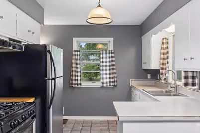 157 Poplar Street W, South Saint Paul, MN 55075 - Photo 14