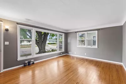 157 Poplar Street W, South Saint Paul, MN 55075 - Photo 6
