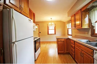 7925 Penn Avenue N, Brooklyn Park, MN 55444 - Photo 10