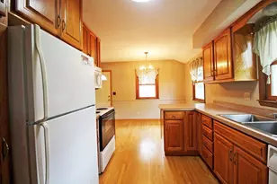 7925 Penn Ave N, Brooklyn Park, MN 55444 - Photo 10