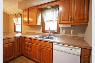 7925 Penn Avenue N, Brooklyn Park, MN 55444 - Photo 12